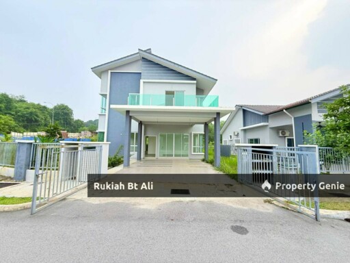 2-Storey Bungalow in Seremban Close to Educational Amenities