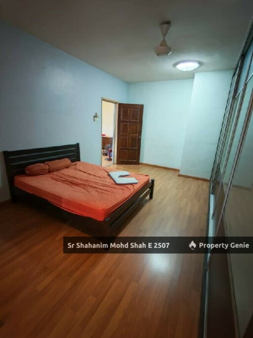 CONDOMINIUM HOUSE FOR SALE - JASMINE TOWERS, PETALING JAYA, SELANGOR