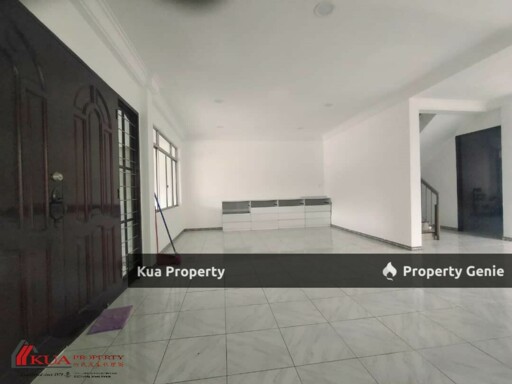 Double Storey Semi-Detached House For Sale! Located at Nanas Road West