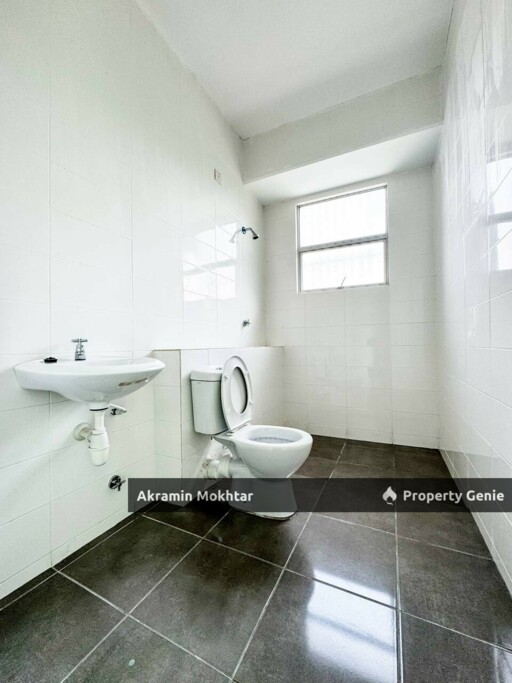 Freehold | 3 Storey Terrace Bangi Avenue