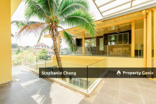 ✨ 3-Storey Luxury Bungalow with Home Lift ✨
