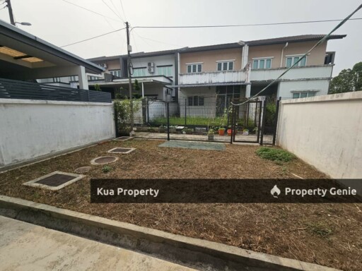 Double Storey Terrace Intermediate House at Tabuan Tranquility
