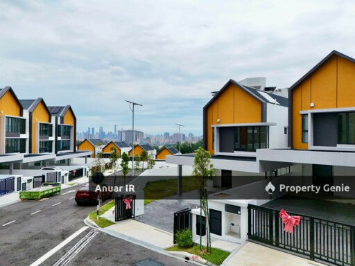 3 STOREY SUPERLINK HOUSE EAST 57, RESIDENSI LAMAN TIMUR DESA MELAWATI, KL