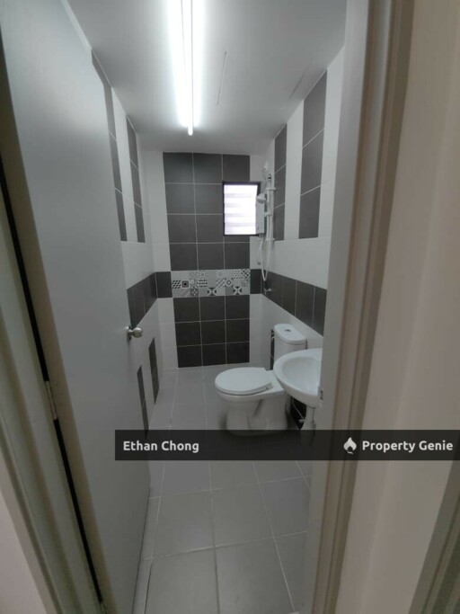 Partly Furnished Unit For Rent At Residensi Emas@Kajang