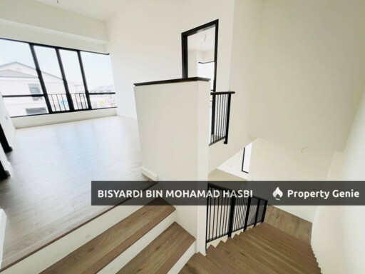 Corner Lot 2 Storey Terrace Nadira 2 Bandar Bukit Raja, Klang.