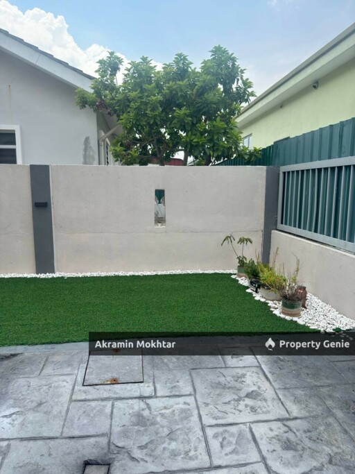 RENOVATED & PARTIALLY FURNISHED | Single Storey Semi-detached @ Taman Bentara, Telok Panglima Garang