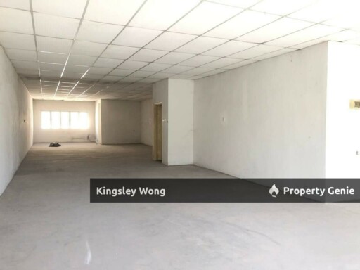 Seri Botani Double Storey Shop Lot Facing Empty Land