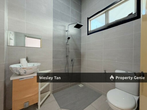 Taman Limbongan Jaya Double Storey Semi-D For Rent