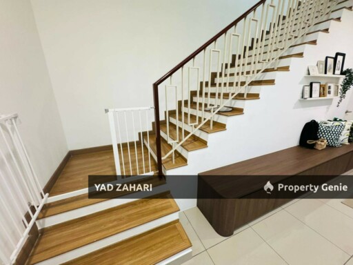 Elmina Green 5, Shah Alam | 2-Storey Terrace 4 Bedrooms | RM870K - Renovated & Partly Furnished