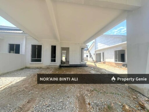 Rumah Baru Semi-D Sungai Isap Kuantan