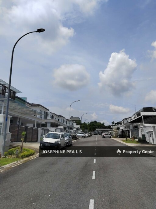 Limited Corner 2 Storeys Semi D @ Amverton Hills Sungai Buloh For SALE