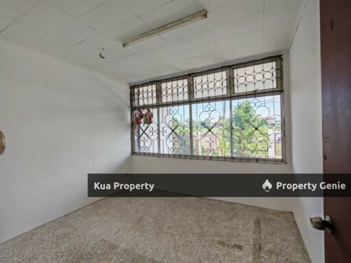 Double Storey Semi Detached House For Sale! Located at Jalan Pisang Timur