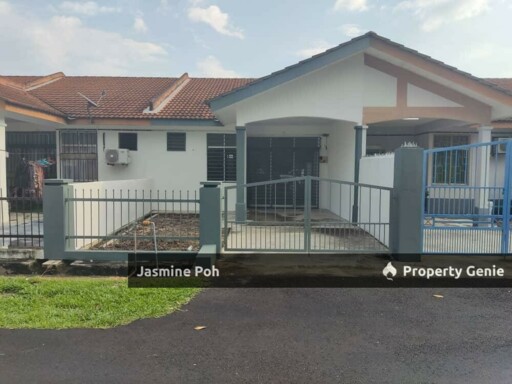 Taman Desa PD, 71200, Port Dickson, Negeri Sembilan FOR SALE
