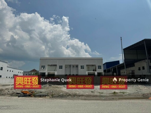 North Port Klang Bandar Sultan Suleiman 1.5 Storey 150amp>With CF>LA 7800sf Fully Covered Warehouse Factory For Rent