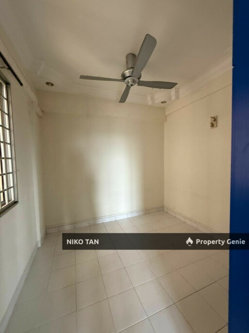 Persiaran Tanjung Apartment With 3B2B Tampoi For Sale