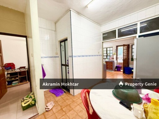 Freehold, End Lot, Renovated & Fully Furnished | Double Storey Taman Universiti Indah, Seri Kembangan