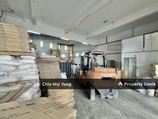 [Rental - Rm13k]  2.5Sty 120x130sf Semi D Factory Bandar Suleiman Port Klang