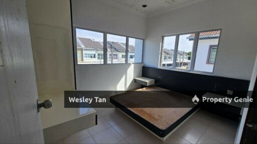 Below Value RM140,000 2 Storey Cluster 2055sqft Freehold 24/7 Guarded