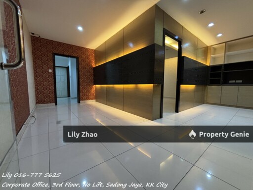 Premium Corporate Office, Move-in Ready, Renovated, Partially Furnished, 3rd Floor, Prestigious Business Address📍Sadong Jaya, Kota Kinabalu City Centre, Sabah