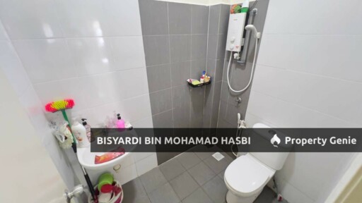 2 Unit Sekali Side By Side 1 Owner Renovated 1.5 Storey Bungalow Taman Senawang Perdana, Senawang.