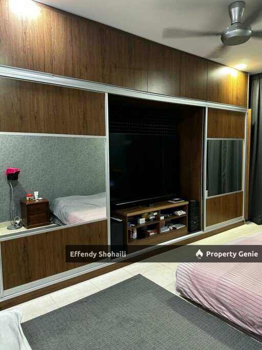 PLATINUM HILL PV6 SETAPAK CONDO CORNER