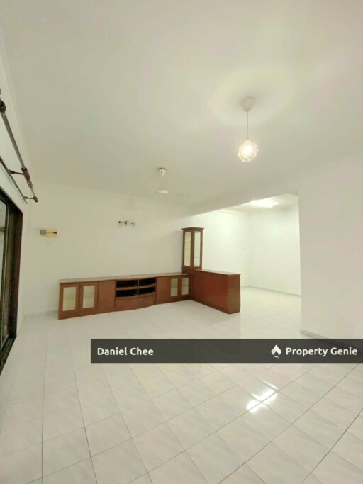 Pengkalan Renovated Freehold Double Storey Terrance House for Sale