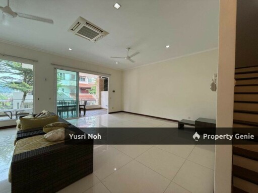 3.5 STOREY SEMI DETACHED BEVERLY HEIGHTS, AMPANG