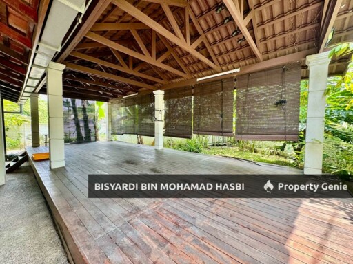 Corner Lot Bungalow @ Istana Bukit Kayangan, Seksyen 12 Shah Alam .
