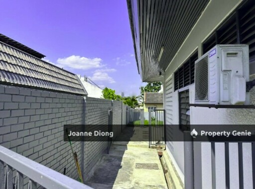 Sek 14 PJ Double Storey Bungalow