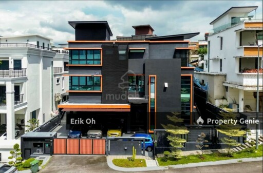 Luxury Bungalow Sering Ukay for Sale 3Storey