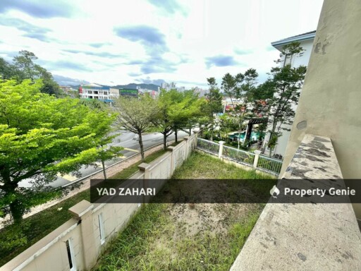 Saujana Villa, Taman Prima Saujana, Kajang | 2.5 Storey Bungalow 5 Bedrooms | RM1.75M - Gated and Guarded, Freehold, Spacious Hall & Built Up