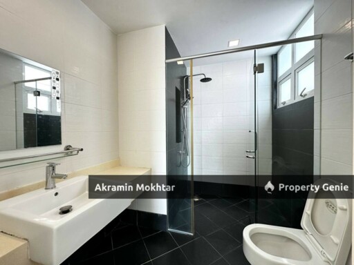 FREEHOLD, CORNER UNIT, PARTIALLY FURNISHED, RENOVATED & 2 PARKING | Saville @ Melawati Condominium, Taman Melawati, KL