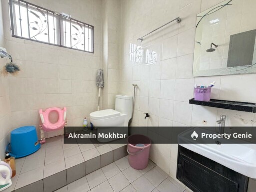 Freehold & Renovated | Semi-D Single Storey House, Taman Meru Harapan, Jalan Jambu Meru Klang  .