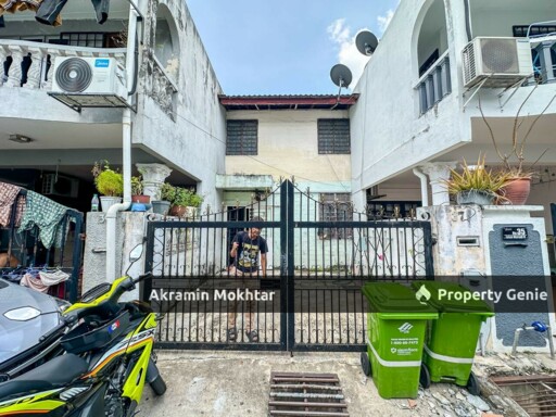 2 Storey Cluster Intermediate Terrace House, Taman Beringin, Jinjang Utara, Kuala Lumpur .