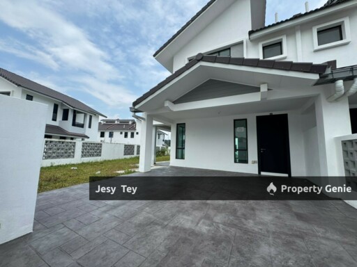Ulu Tiram Double Storey House For Rent