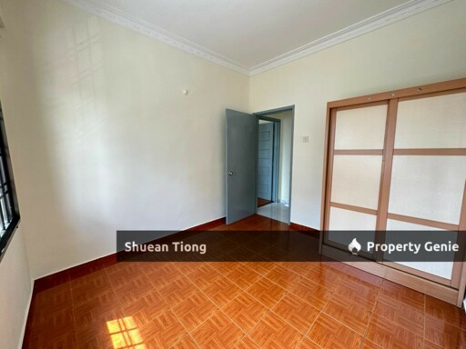 Sri Kenari Apartment @ Tampoi Indah 3 Bedrooms Unit for Sale