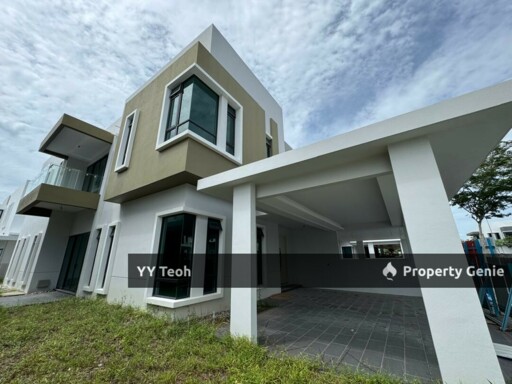 Ujong Pasir 8 Residence Double Storey Semi D