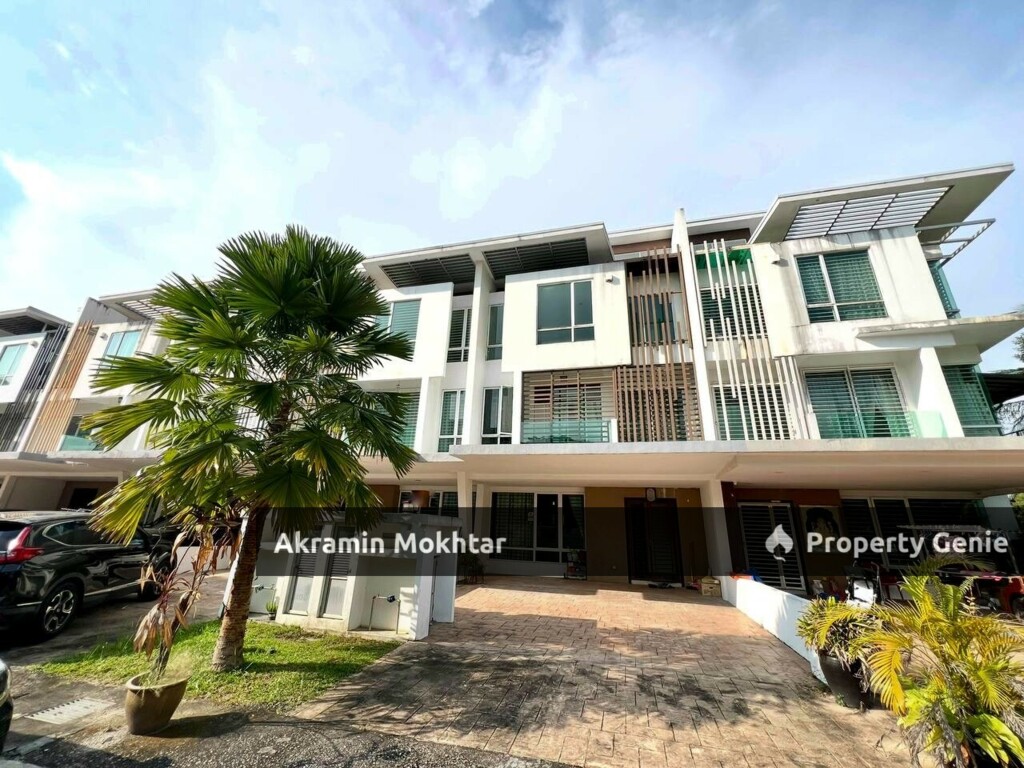 FREEHOLD | 3 STOREY CASSIA GARDEN RESIDENCE, CYBERJAYA (FULLY EXTENDED & FACING OPEN)