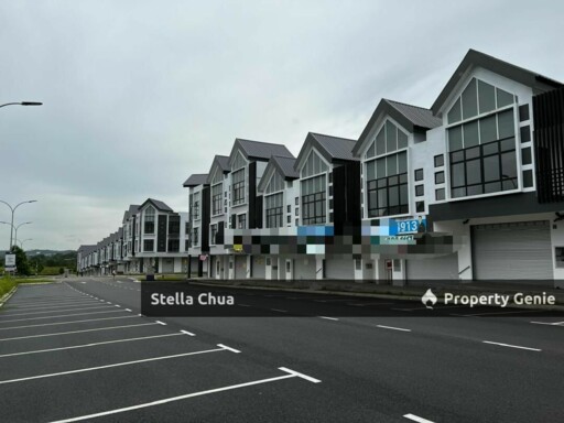 Meridin East Ground Floor Shoplot Facing Main Road for RENT