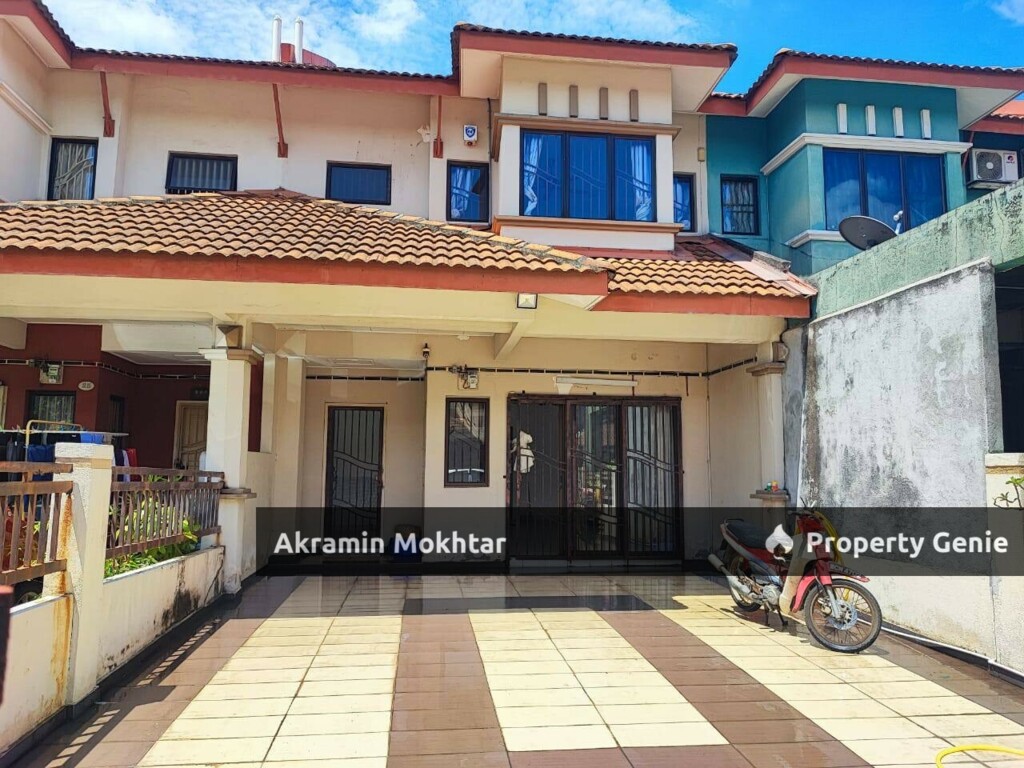 Freehold & Extended | Double Storey Terrace House for Sale at Bandar Puteri Klang