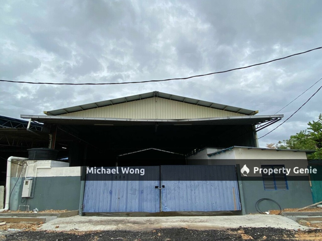 Warehouse Sungai bakau rawang for rent