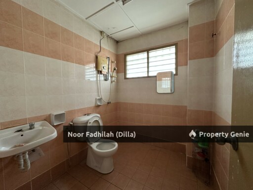 Triple Storey House Facing Open Jalan Uranus U5 Shah Alam