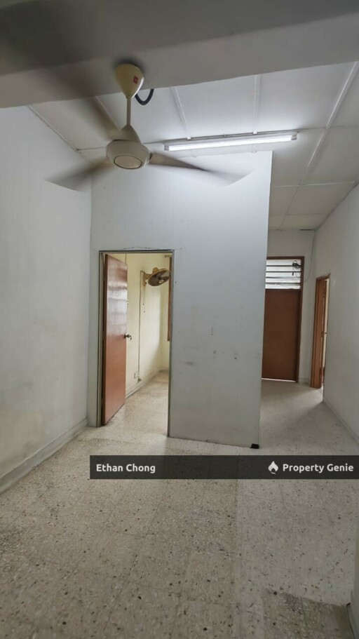 Shoplot house for sale at Jalan Wawasan Ampang