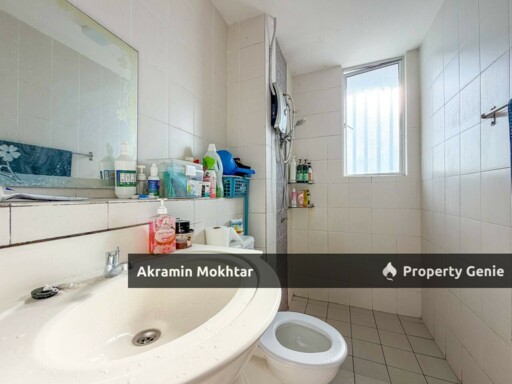 Renovated, Fully Furnished & 2 Parking | Simfoni 1 Condominium, Kajang Semenyih