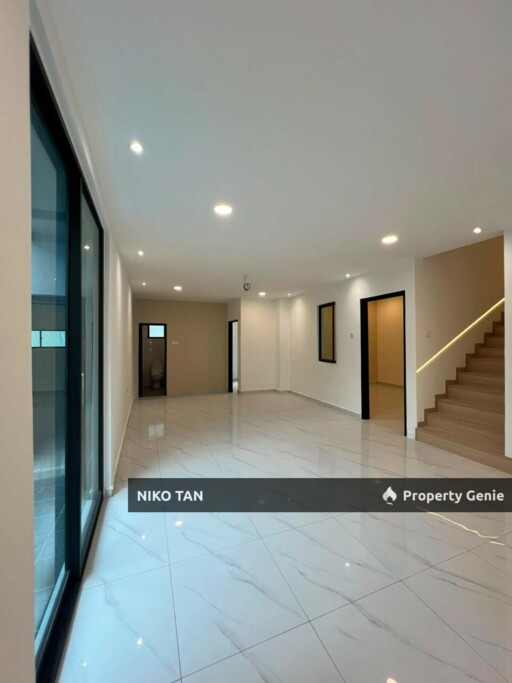 [PRIME AREA]2Storey Semi-D Jalan Abdul Samad For Sale