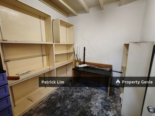 Jonker Street Nearby Double Storey Shoplot For Rent