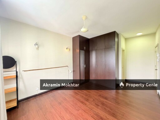 FREEHOLD, PARTIALLY FURNISHED, 1 PARKING & RENOVATED CANTIK | Kristal Villa Condominium, Kajang 2