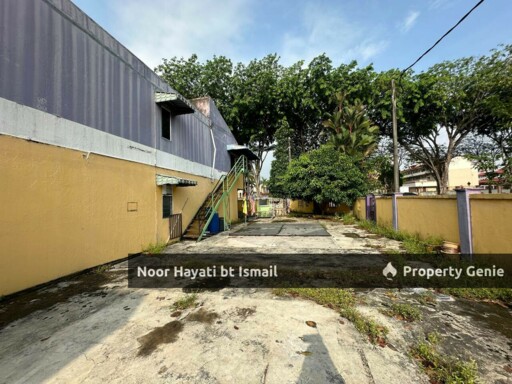 Shah Alam, Sect 19, 2sty House Corner for Sale RM830k