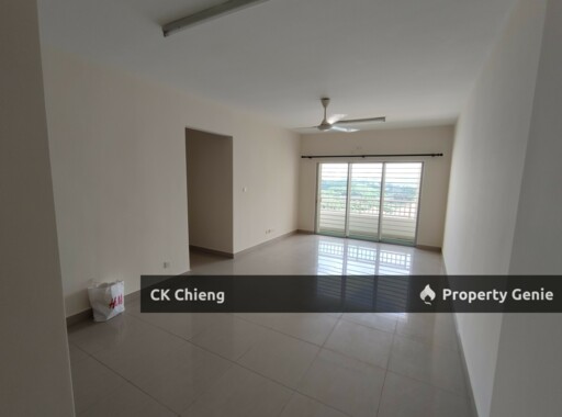 Suriamas Condo Rent, Partly Furnished 4 Rooms, Bandar Sunway PJS10