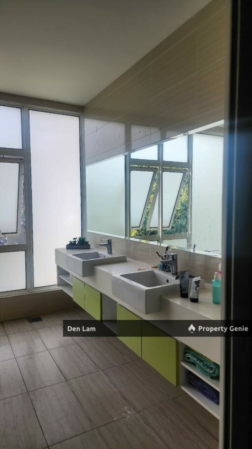 Foresta Damansara Condo Surrounding by Forest fully Furnished for sale !